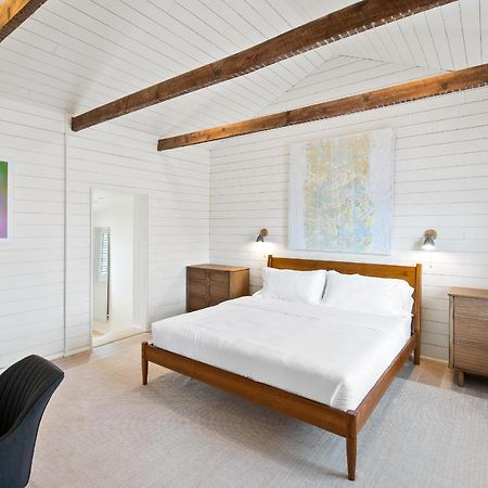 Boutique Room Steps From Downtown Mall Rose Jean Room 3 Charlottesville Esterno foto